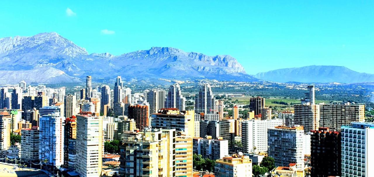 Апартаменты С Видом На Море И Горы Benidorm Exterior foto