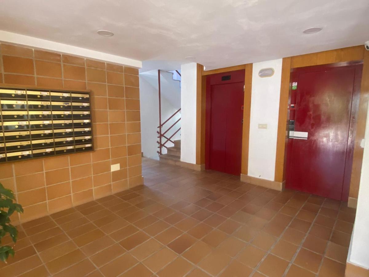 Апартаменты С Видом На Море И Горы Benidorm Exterior foto