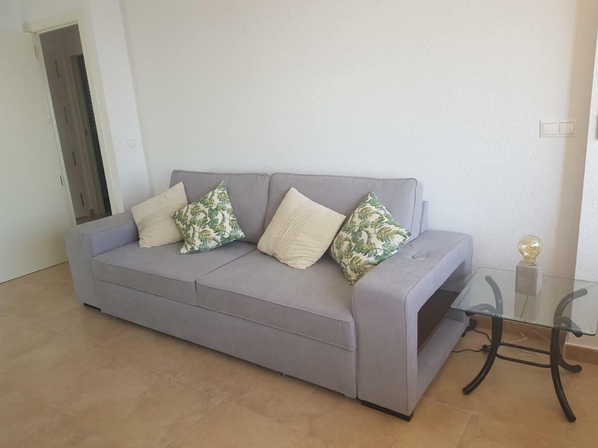 Апартаменты С Видом На Море И Горы Benidorm Habitación foto